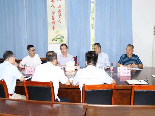 EQtI_1655120908172049741.jpg 7I1A4875.jpg