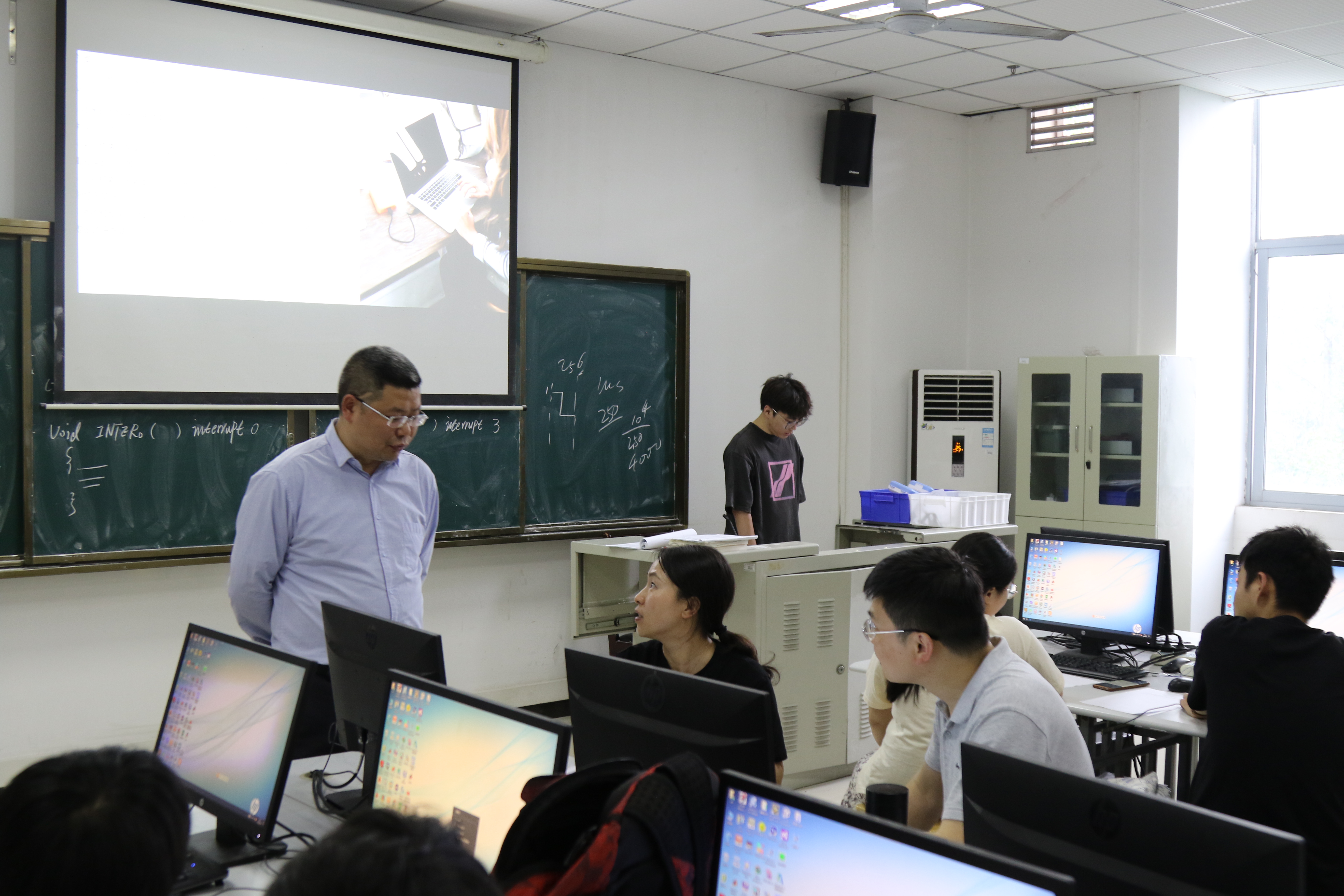 OMqu_1715154234809051646.jpg OMqu_1715154234809051646.jpg