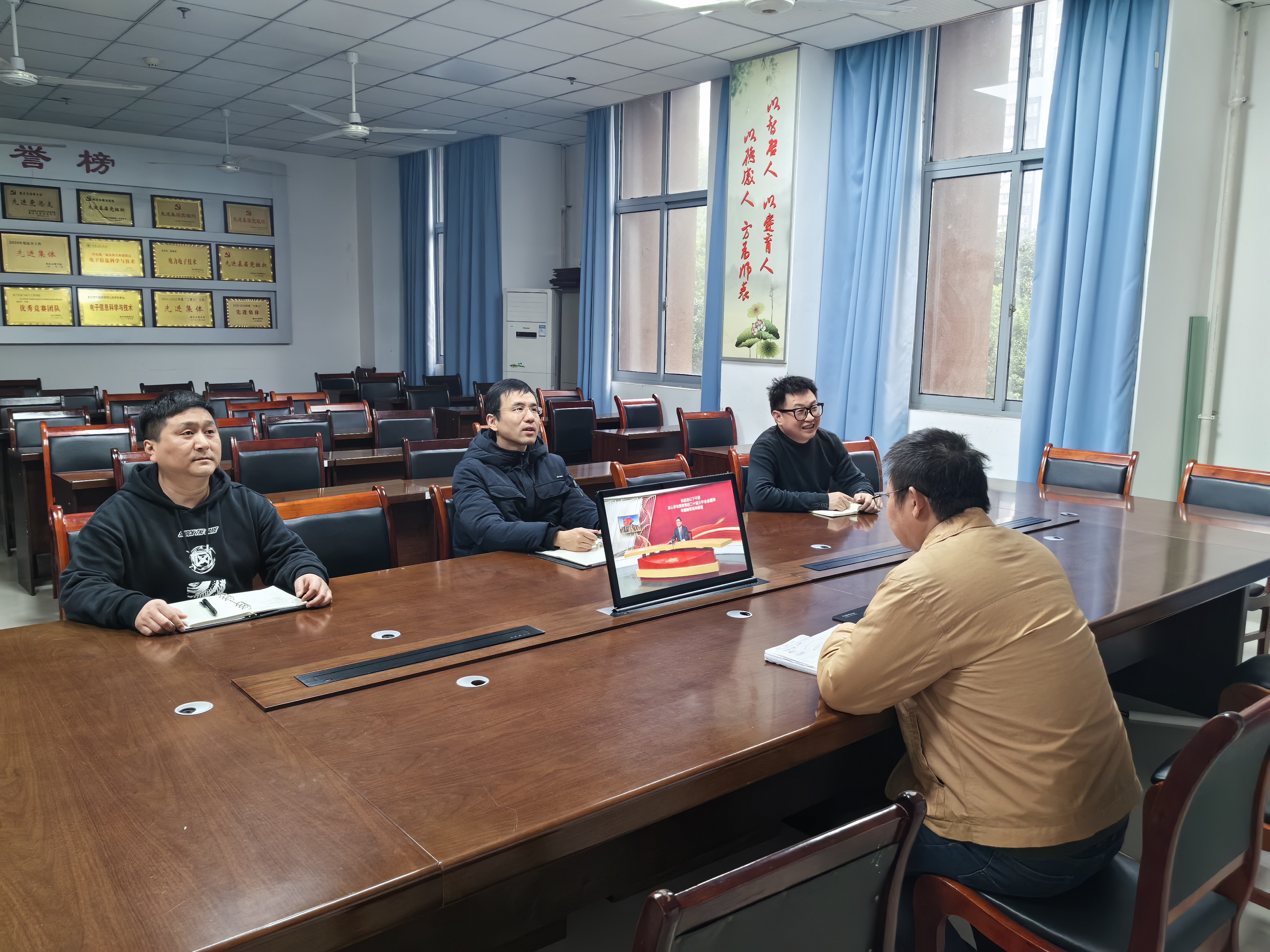 jygo_1736342318050080902.jpg jygo_1736342318050080902.jpg