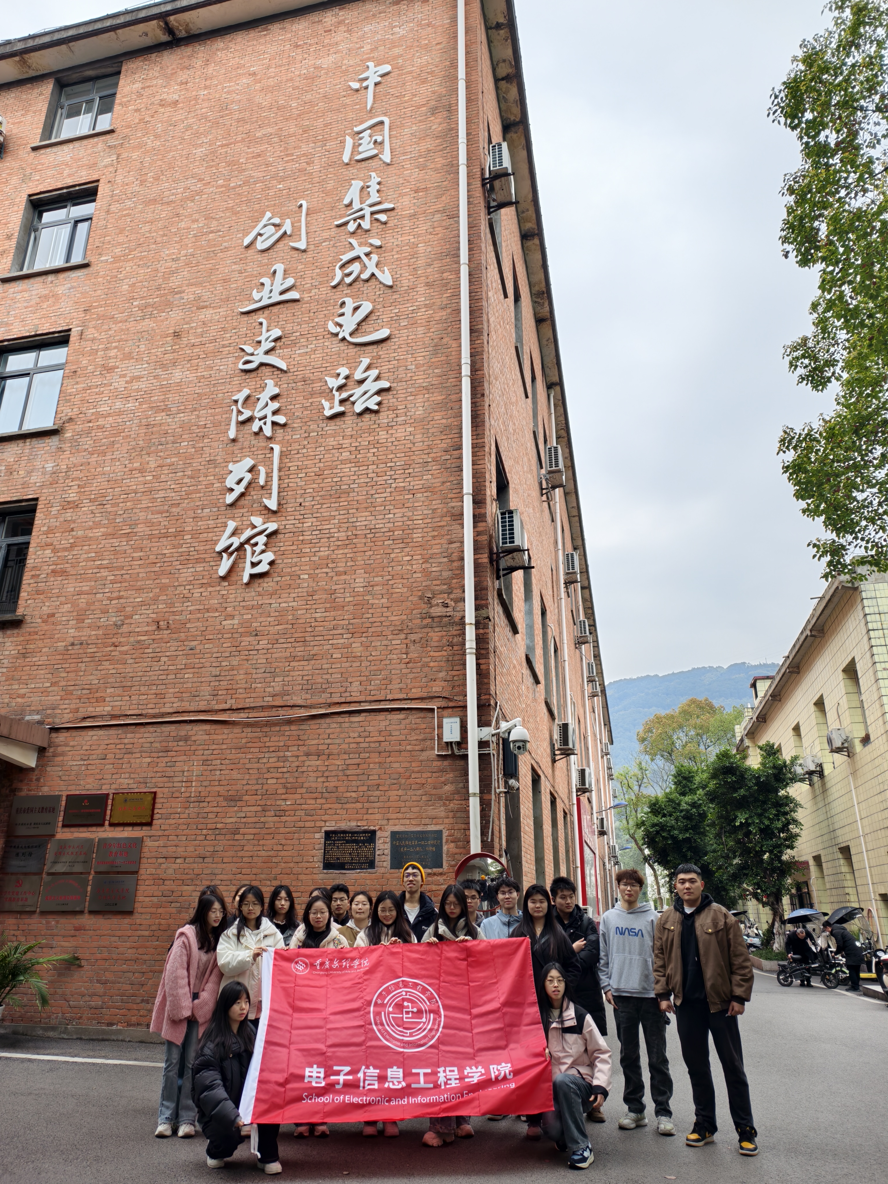 ZizQ_1742798905832011846.jpg ZizQ_1742798905832011846.jpg